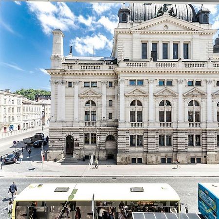 Opera House Apartment 2 Лвив Екстериор снимка
