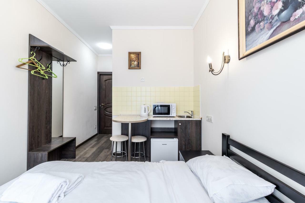 Opera House Apartment 2 Лвив Екстериор снимка