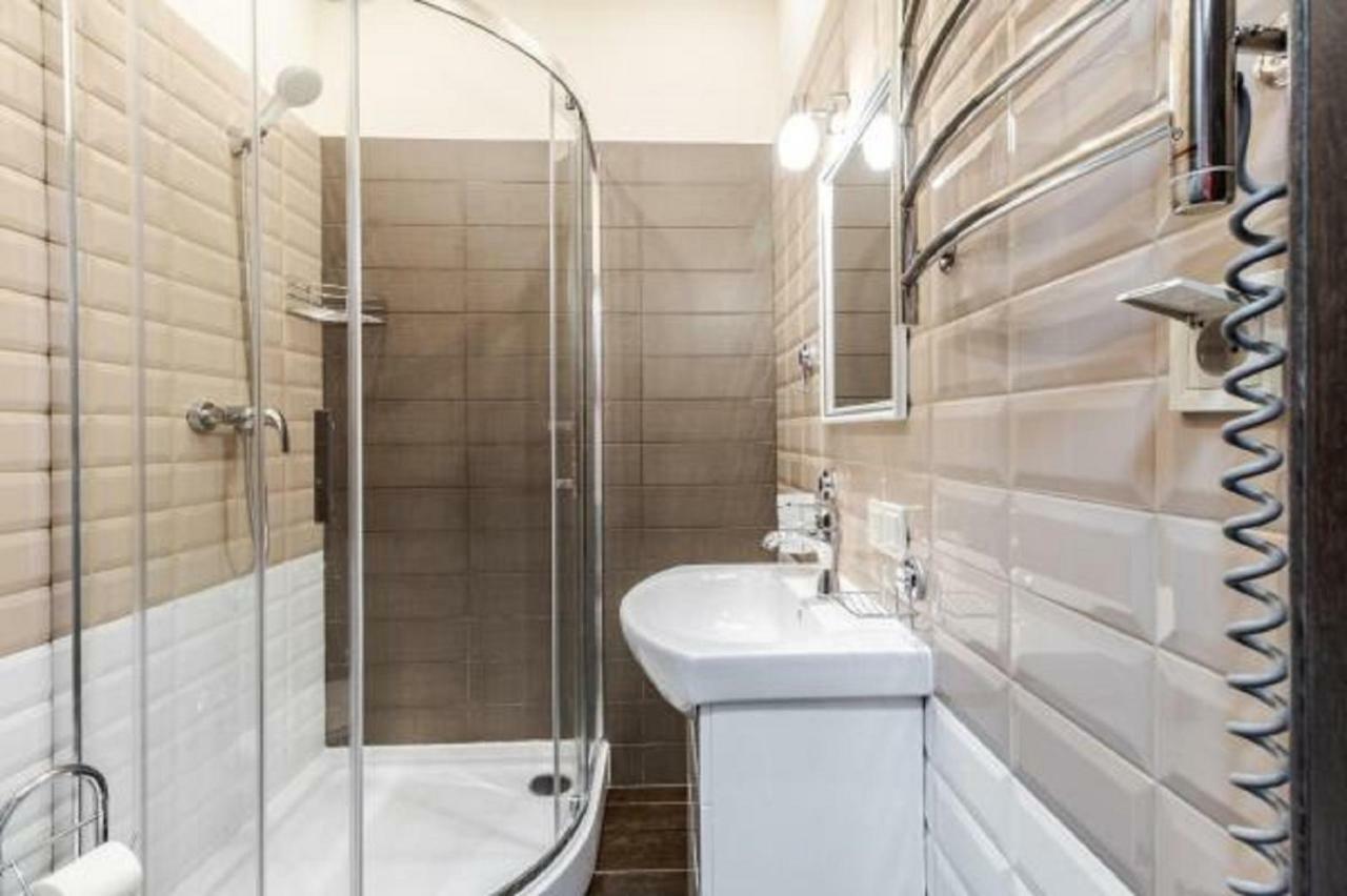 Opera House Apartment 2 Лвив Екстериор снимка